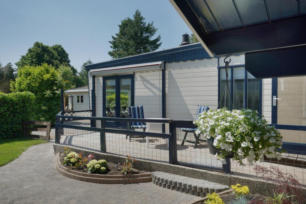Gezellig En Relaxed Verblijf In Chalet In Putten Op De Veluwe! מראה חיצוני תמונה